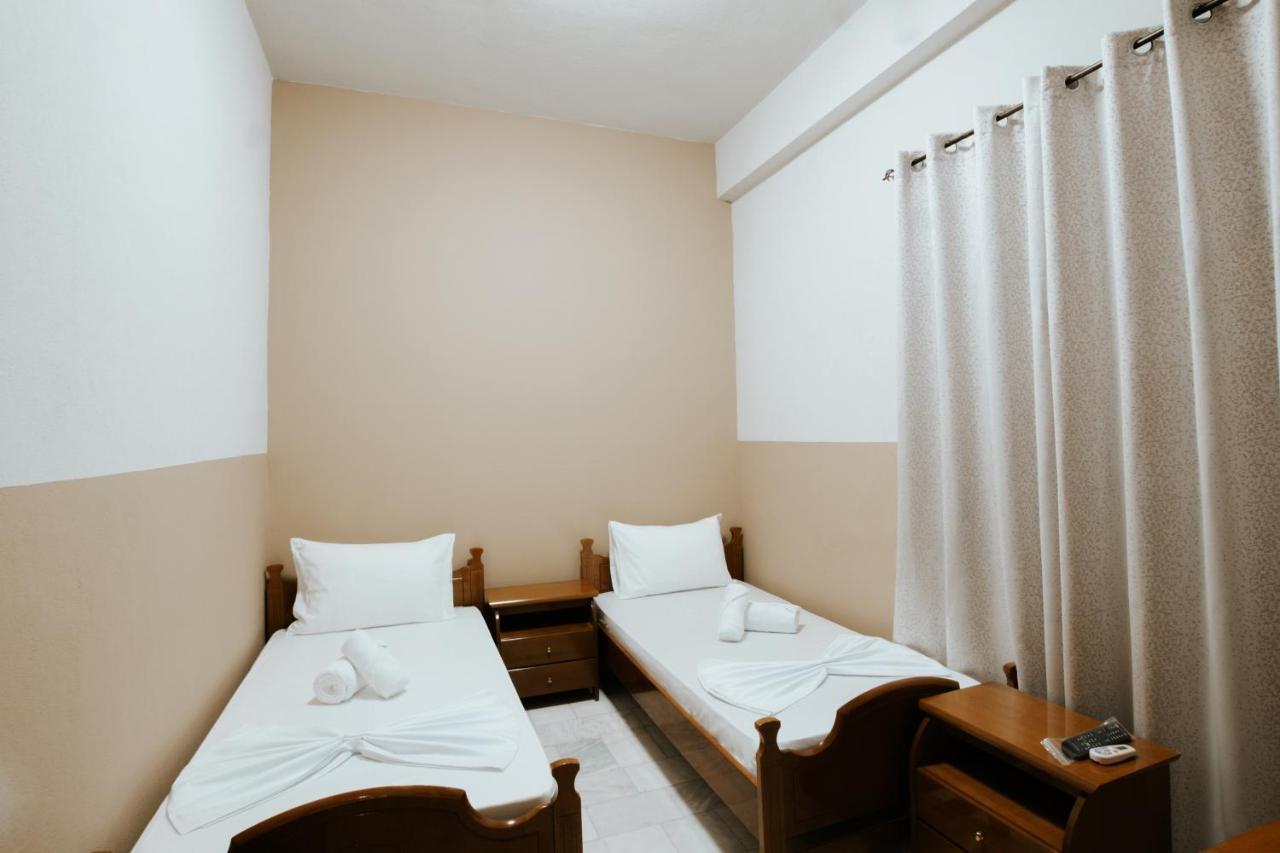 Hotel Lunxheria Αργυρόκαστρο Εξωτερικό φωτογραφία